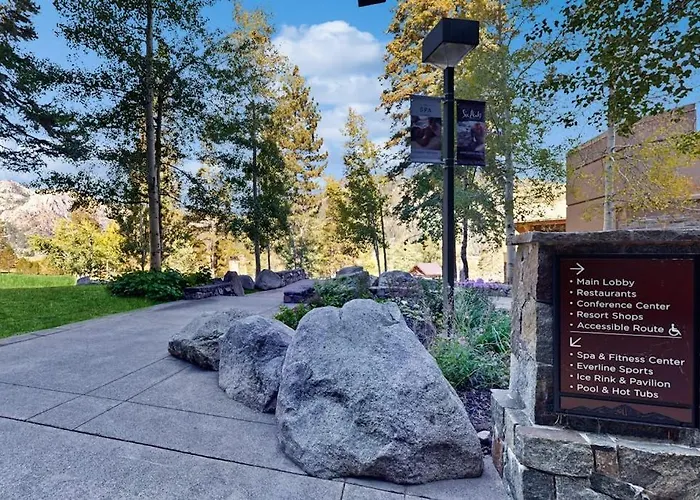 Luxe Ski-In-Ski-Out King Suite With Fireplace Resort Pools Spa & Gym