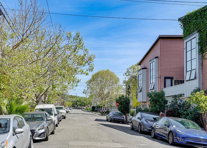 Explore The East Bay! Family-Friendly Home W/ Yard