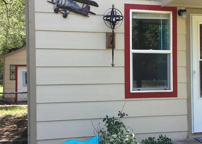 Entire Little House With Vintage Airplane Theme