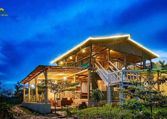 Equator Lodge & Campsite