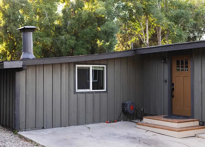 Comfy Home With Game Room & Back Yard - Kid Friendly