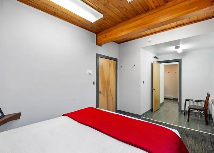 Seward Adventure Lodge