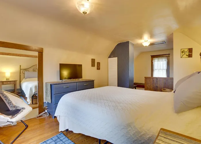 Charming Urbana Home Near Downtown!