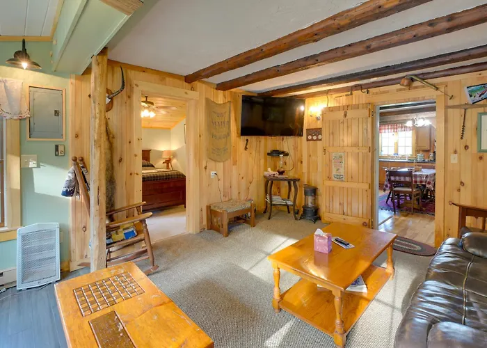 Cozy River Cabin W/ Fishing, Kayaks & Atv Access!