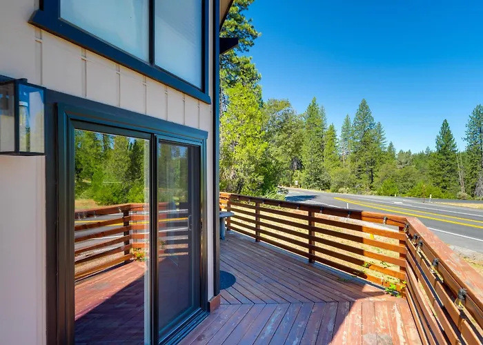 Serene Cabin Retreat Between Murphys & Arnold