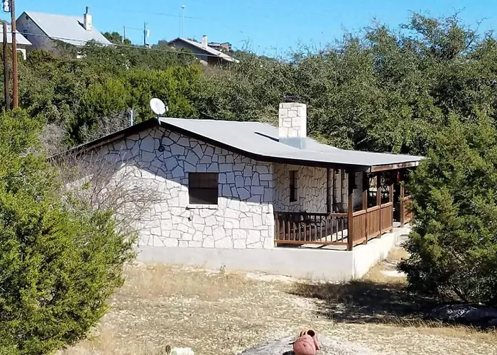 Cherokee Oaks - Frio River Haven