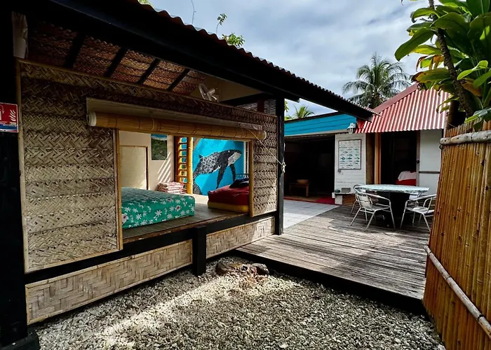Fare Bamboo Avec Palapa Et Piscine Partagee