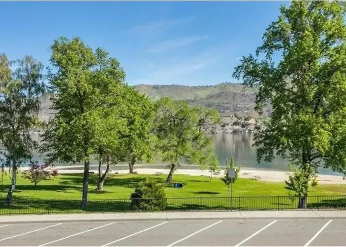 Spacious Family Friendly Townhome At Lakeside Park