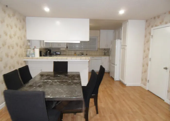 Str25-15 Home 3 Bedrooms 2 Bath