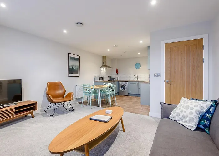 3 Eastgate - Uk34282