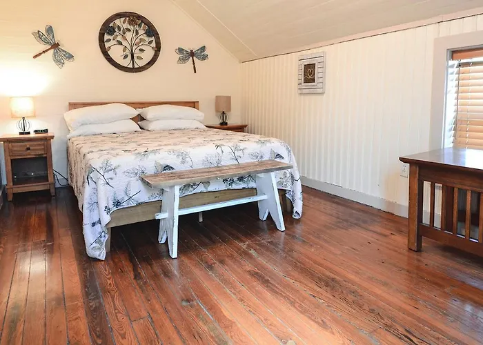 Riverside Zen And Pet-Friendly Escape Retreat In Bastrop, Texas