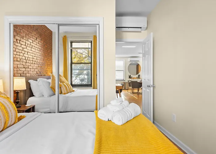 2 Bedroom Jersey City Historic Brownstone 10 Min To Nyc