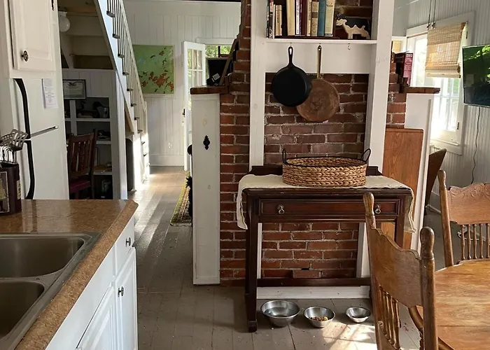 Adirondack Cozy Cottage With Lake Access, Lune