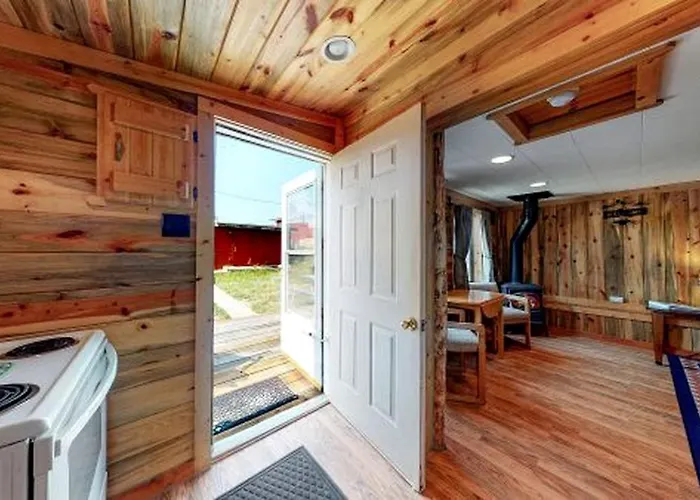Group 6) Cabin 6