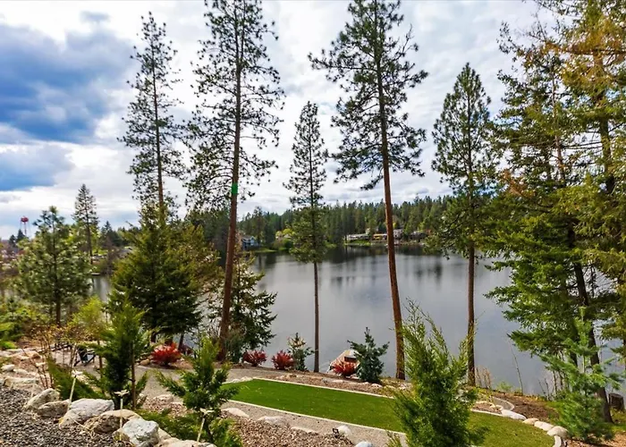 Avondale Lake Cabin, Hot Tub, Kayaks & Dock