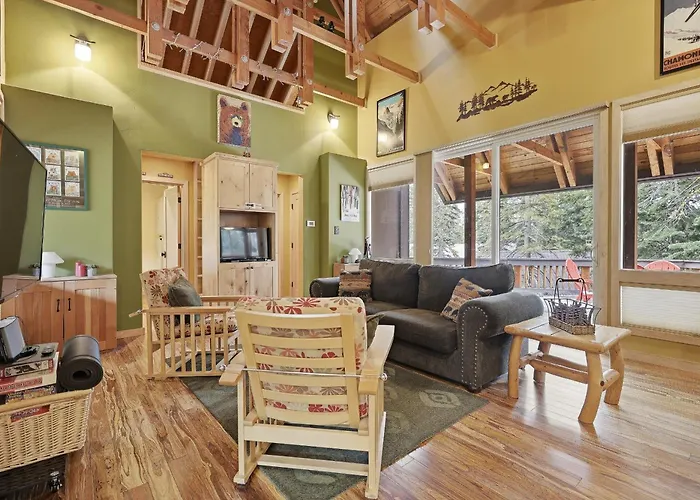 A-Frame Home With Deck & Bbq - Vh223 Cabin