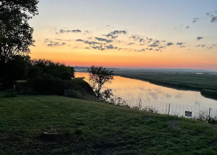 Bluffs Bend Retreat