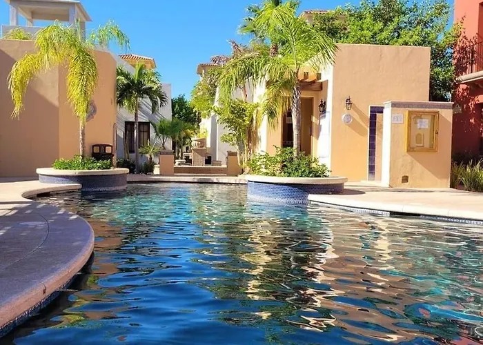 Beautiful Home In Founder - A Close Walk To The Beach And Wine Cellar