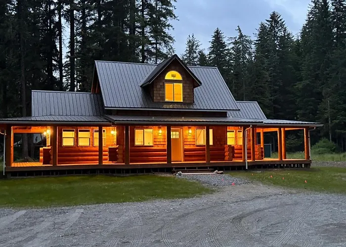 Cozy Log Home