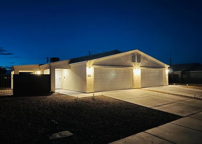 Brand New Modern Home Near Hospital & Restaurant