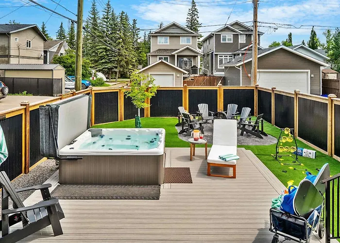 The Shoreline A Luxury Escape With Rooftop & Hot Tub