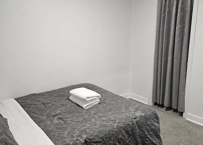 Modern Comfort2Br Basement Suite
