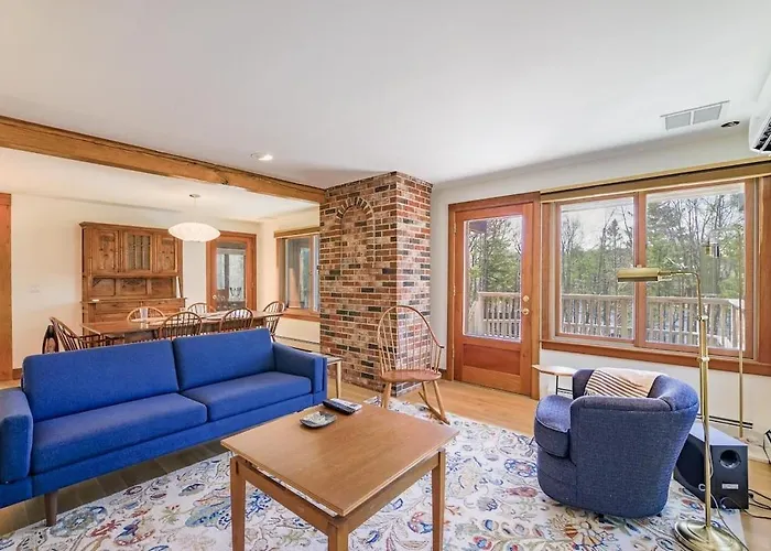 Riverside On Hopkins, Waterfront With Dock, 4 Bed,