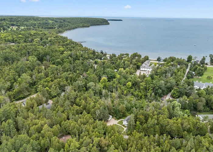 Ephraim Retreat- Secluded Getaway Near Village