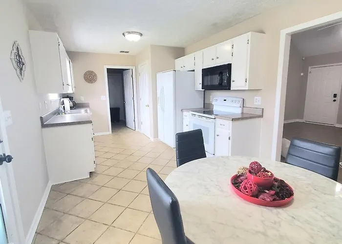 Windemere Location! Cul-De-Sac Near I24 Fenced
