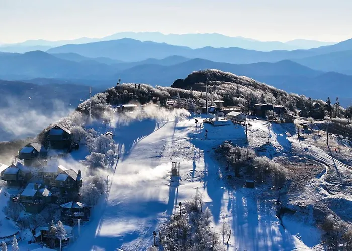 Amazing Treehouse Chalet At Sugar Mountain Resort