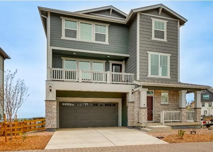 Spacious 4Br Home Near Denver & Dia