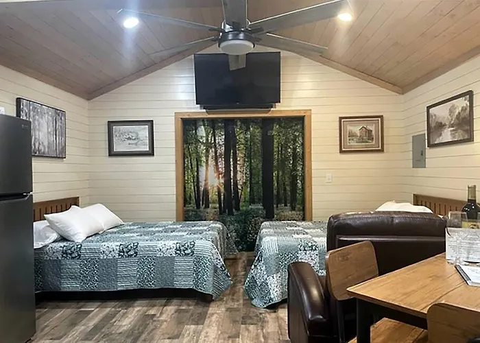 Dream Glamping In Texas In This Cozy, Pet-Friendly Cabin In Bastrop, Tx