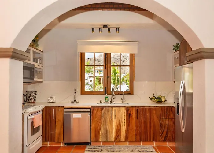Beautiful Home, In Front Of The Community Pool By Casago