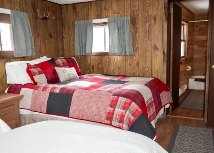 Group 4) Cabin 4
