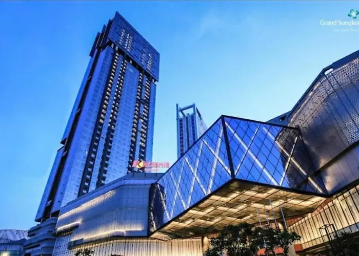 Condo In Kecamatan Dukuhpakis, Indonesia