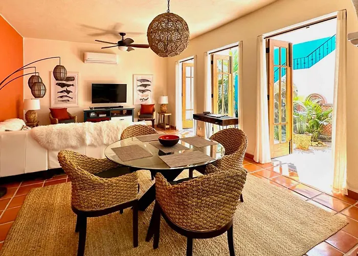 Newly Renovated Home- 5 Steps From Lap Pool
