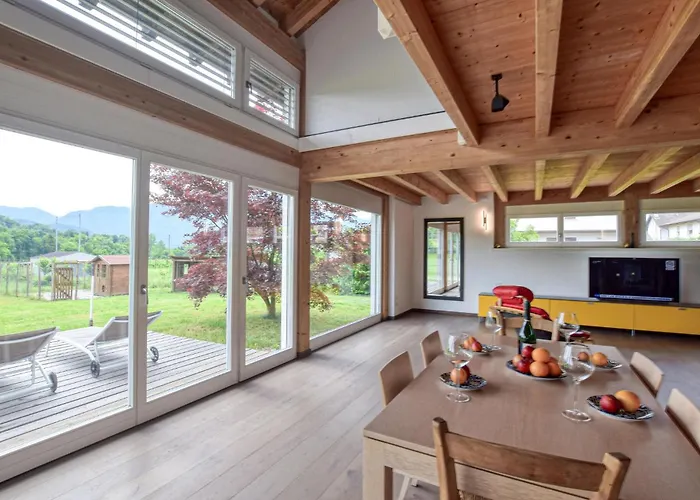 2 Bedroom Gorgeous Home In Feltre