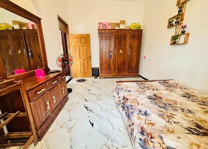 Fully Furnished 3-Bed House, Ac, Kitchen & Parking