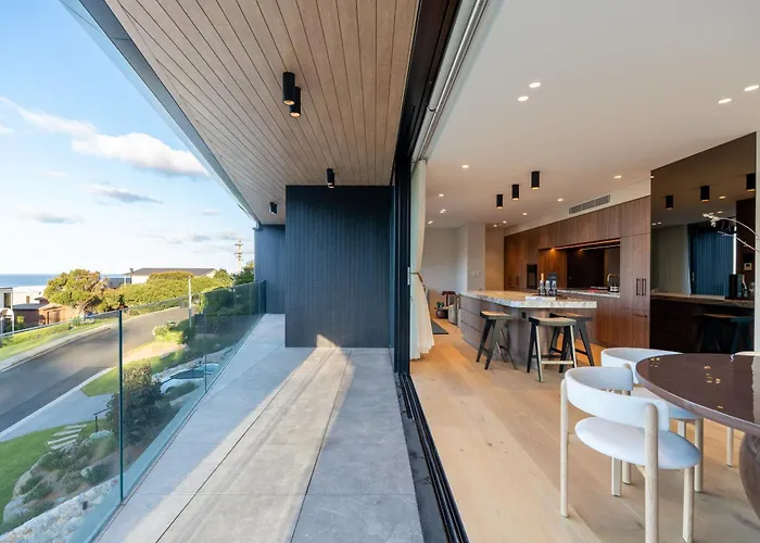Casa Celeste, Grand Architectural Residence