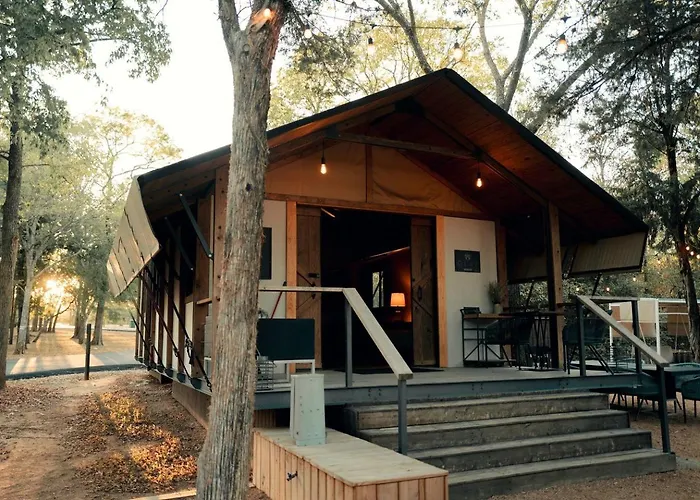 Cozy Lakefront Glamping Cabin With Private Patio Near Austin, Texas