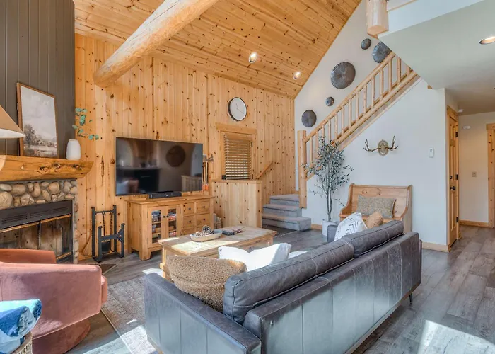 The Nest - Golf - Hot Tub & Resort Amenities