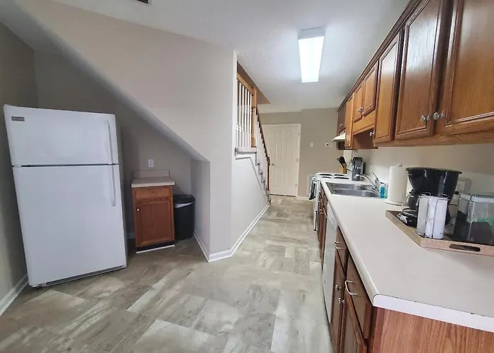 Fed Ct Near Mtsu, Coliseum, Soccer, Tennis, I-24