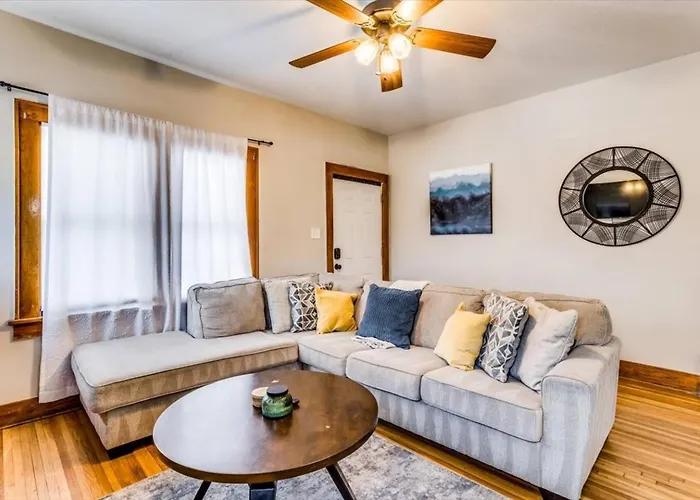 Nearby Local Hospitals + W/D | Travel Nurse Oasis!