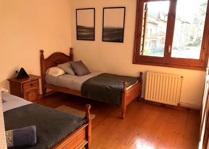 New listing! House with pool&garden, Urús