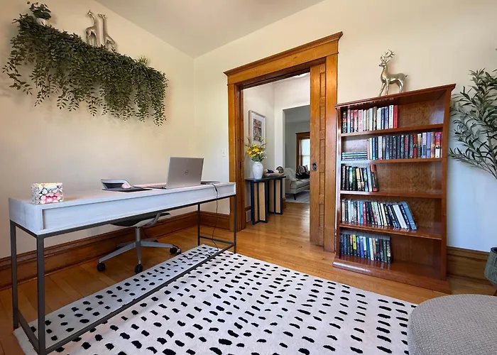 Echo And Edge 4 Bedroom 2 Ba, 2100 Sq Ft, Ev Charger