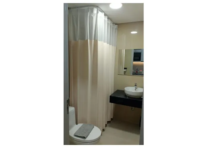 Entire Rental Unit In Kecamatan Dukuhpakis, Indonesia