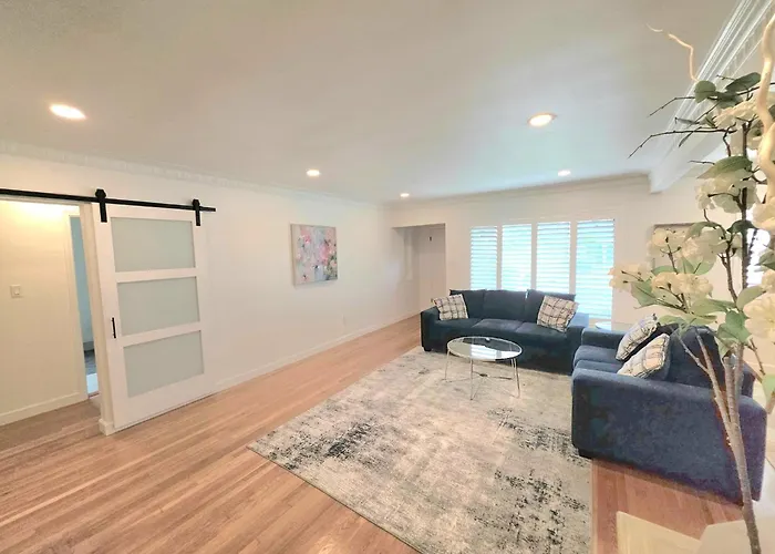 Inglewood Getaway