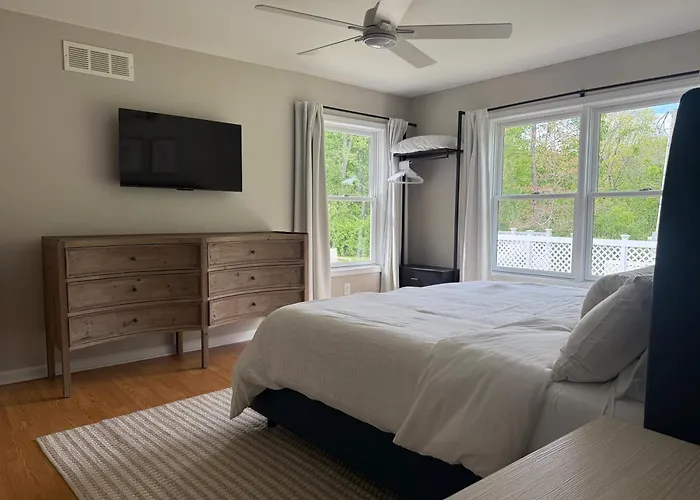 Hocking Hills Cabin 2 Bed - 2 Bath Hot Tub