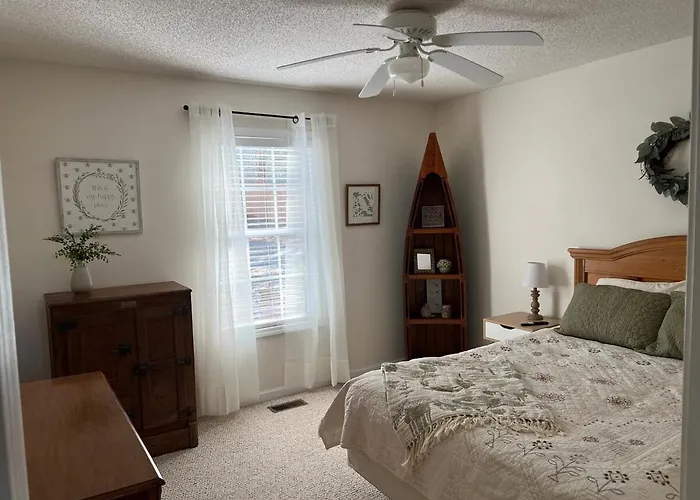 Milly Villy Lake House