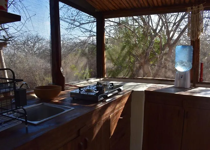 Rustic House Near Tsavo - Wildlife & Sunsets